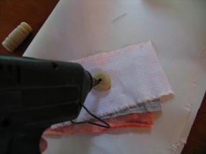 now-put-glue-on-top-of-bead1