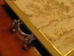 add-handles-to-both-sides-of-tray