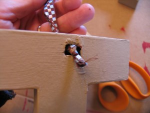 pull-ribbon-back-through