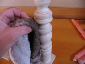 apply-aging-stain1