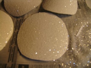 cover all circles with glitter
