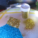 sprinkle gold glitter on end