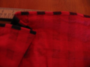 narrow hem top of piece