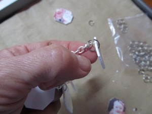 attach photos to bracelet